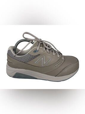 New Balance 928V3 Women Size US 8.5 2E Wide Beige Tan Walking Shoes WW928GR3 EUC